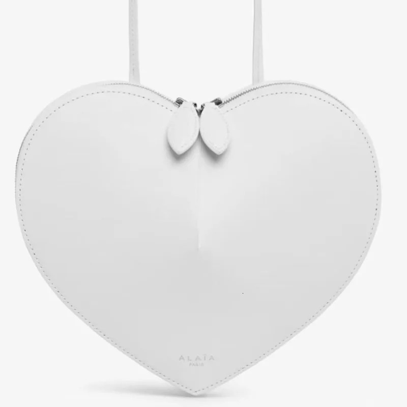 ala fashion versatile love shoulder bag messenger bag small peach heart cute womens bag personality trendy 251105