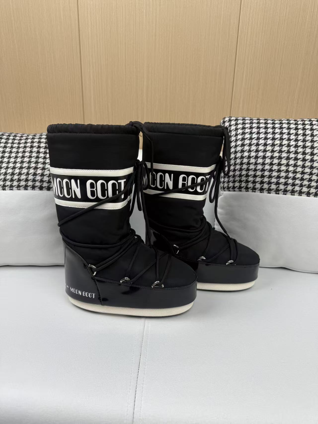 Designer boots Winter Hot Moon Thickened Warm Slip-on Cotton Waterproof Non-slip Lace-up Long Boots