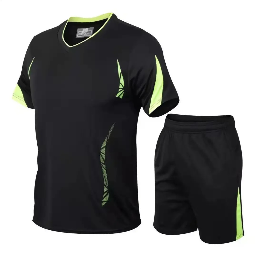 2025 Summer Mens Sportswear Gym Fitness Suit Football Training Set Sportswear Slow Running Mens Running Sportswear Soft and Co 250407