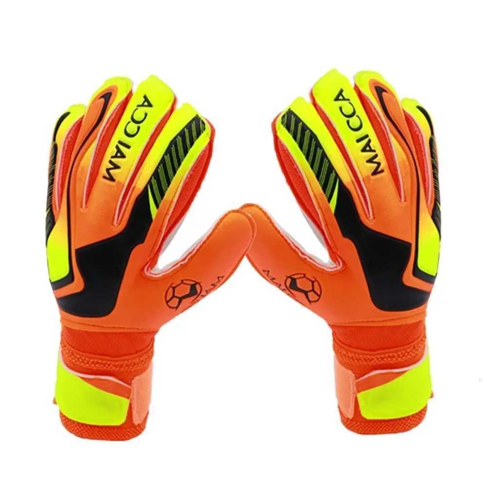 1 Pair Non-Slip Soccer Goalie Gloves Wear-Resistant Protective Fingers Game Goalkeeper Gloves Professional CushioningW251112