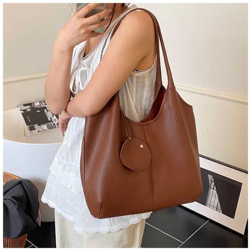 Popular Classic Crossbody Bag Women Leather Handbag Messenger Style Famous Designer Elegant ChicW251111