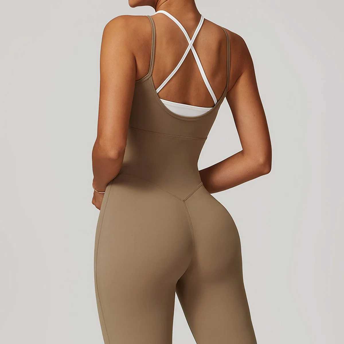 New Yoga Jumpsuits One Piece Fitness Rompers Sleeveless Sportswear Gym Workout Tracksuit Fake two Sport Outfit Womens Clothes J251112