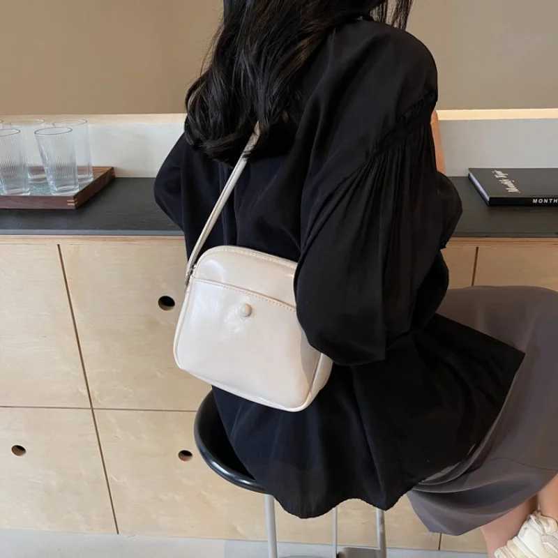 Famous Designer Inspired Elegant Women Tote Bag Leather Handbag Shoulder Style With Multiple CompartmentsW251111