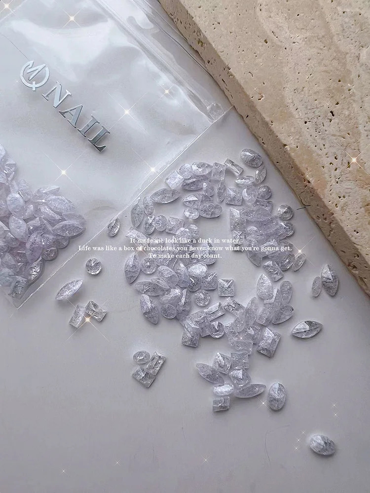 50pcs Nail Enhancement Color Irregular Mix Summer Ice Flower Bare Corner Back Mini Zircon Super Shining Nail Diamond 250407