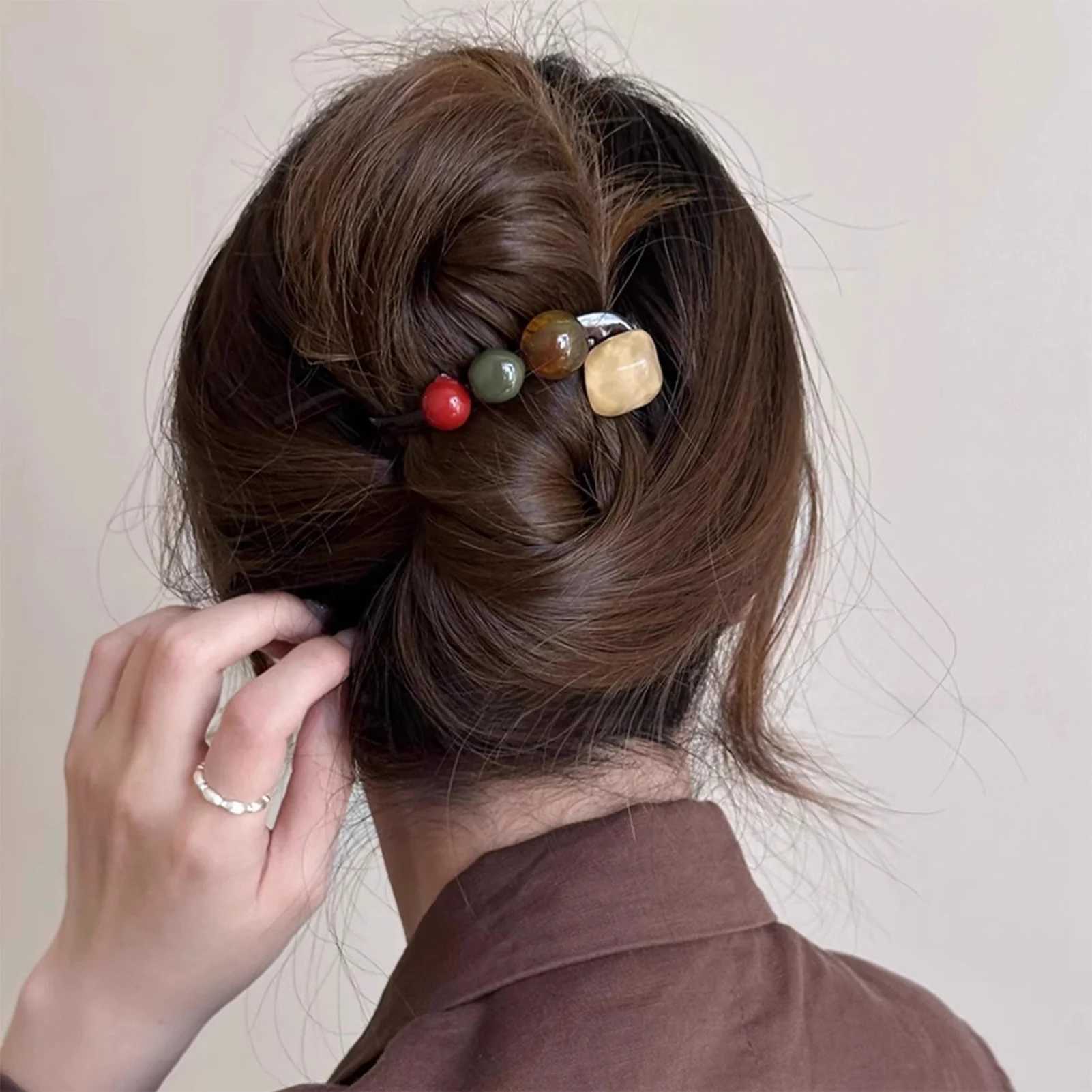 Womens summer bucket retro colored spherical hair clip daily shopping travel hair clip shark hair clip 1 piece Y2504012