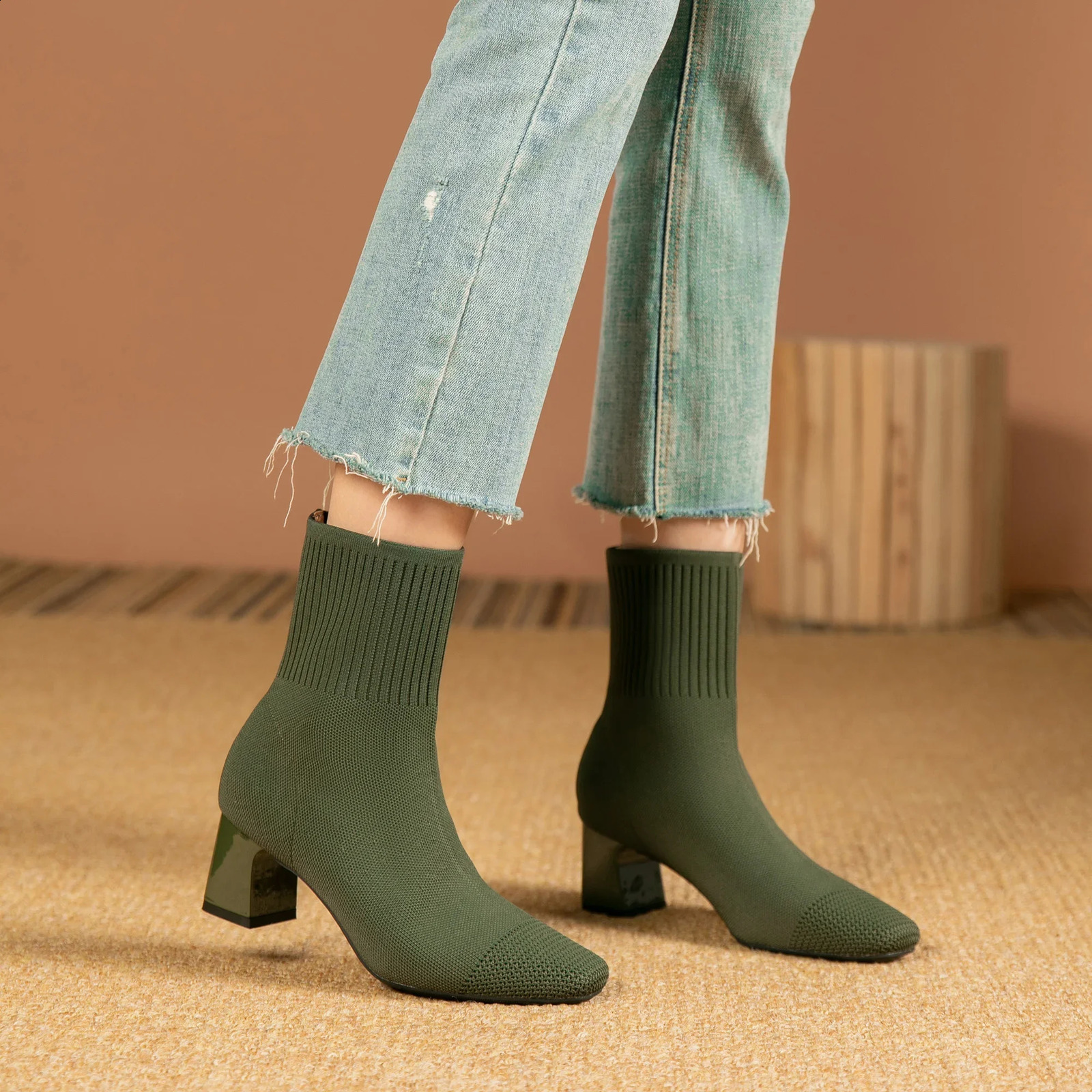 Womens boots large fashionable knitted non slip rubber sole boots heel height 5cm 250411