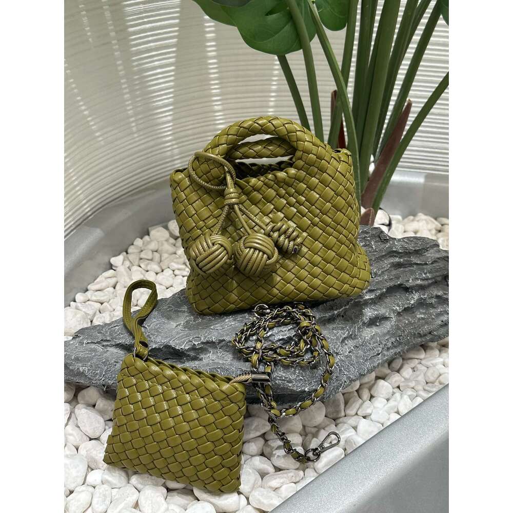 Designer Women's Handbag Popular Small Size Version PU Leather Woven Fashion Style Soft Handmade Bucket Bag