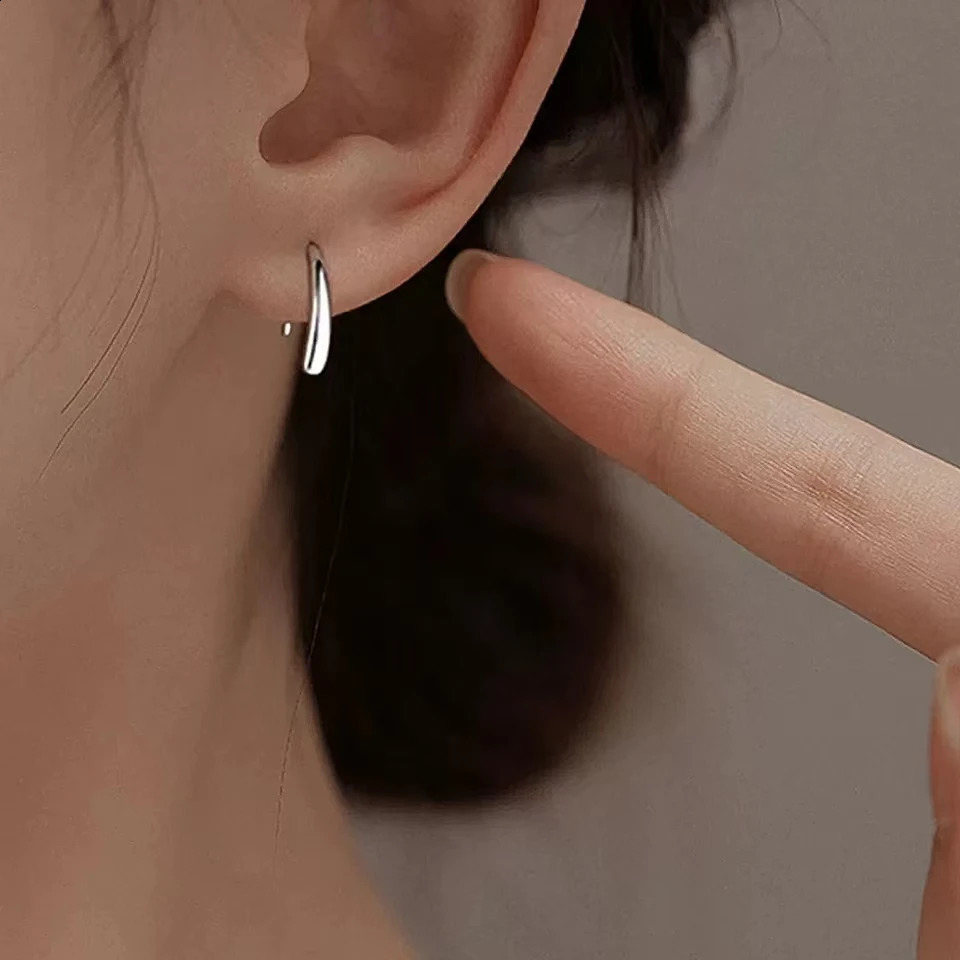 Stainless steel earrings exquisite Korean pendant earrings high-quality semi-circular curved earrings suitable for womens jewelry banquet gifts 250409
