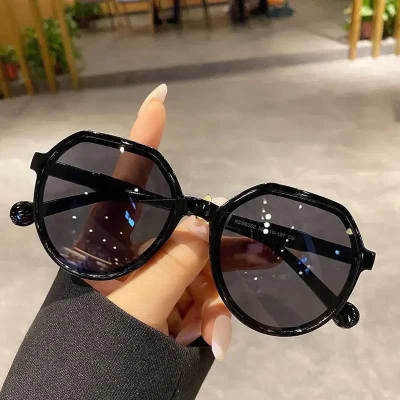 New Fashion Sunglasses Women Brand Designer Sun Glasses Female Popular Colorful Vintage Eyewear UV400 Oculos De Sol Z250411