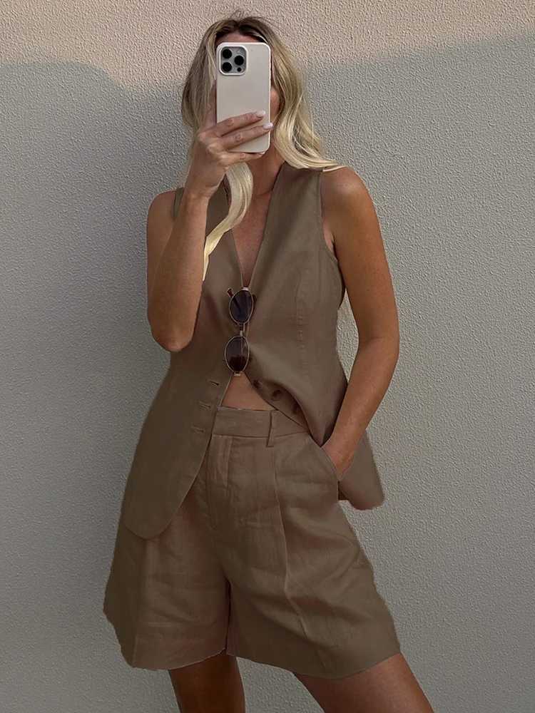 Mumaroho 2025 Womens Spring/Summer Vacation Linen Shorts Set Solid V-neck Set Womens Two Piece SetXJ250411