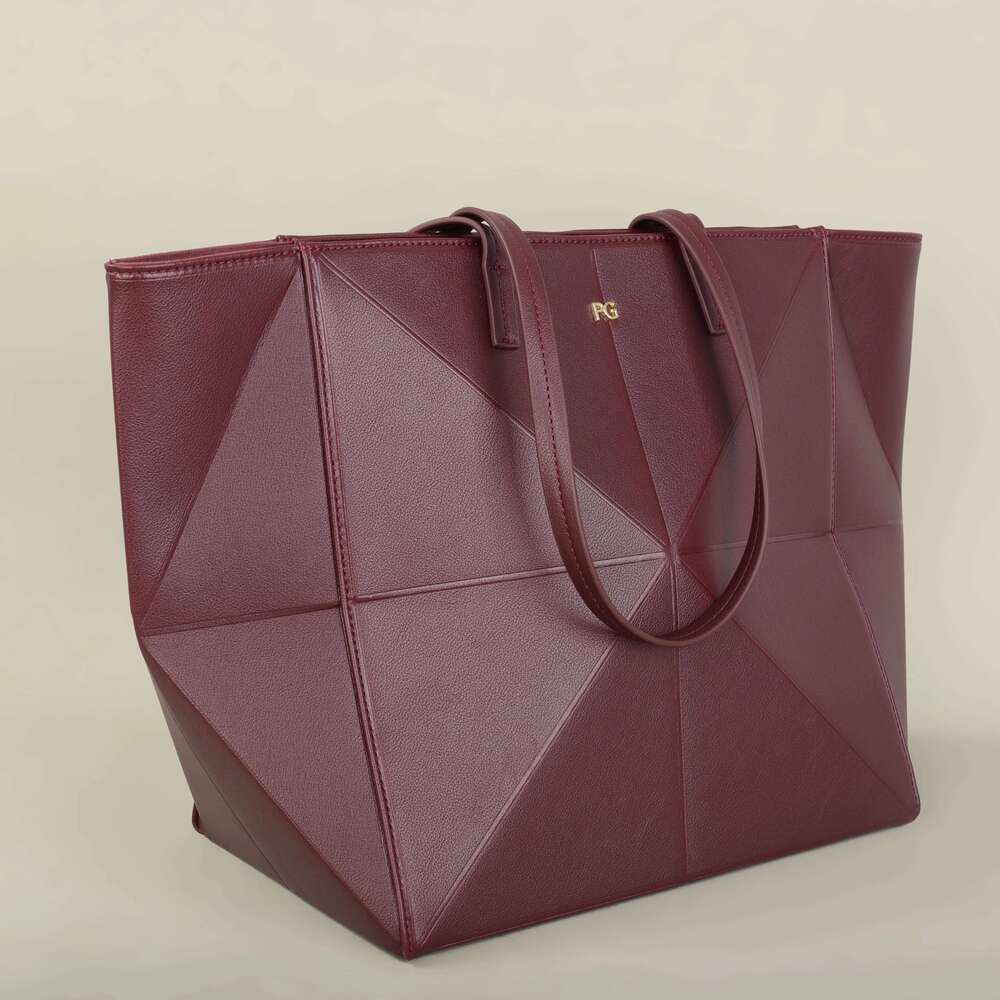 PG Cross Or Single Shoulder Classic Simple Yet Fashionable Foldable Design Women's Handbag