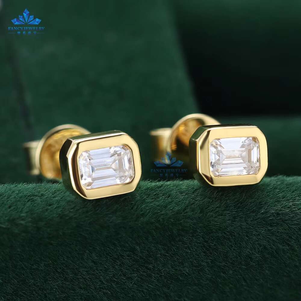Fashion Bezel Setting Moissanite Earring Women 925 Sterling Silver Stud Earring 3x4mm Emerald Cut Moissanite Stud Earring