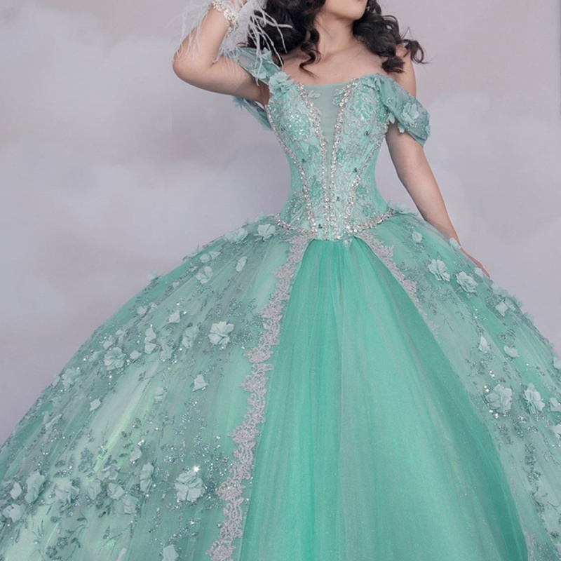 Green Shiny Princess Quinceanera Dresses Off Shoulder Sequin Applique Flower Beads Tull Corset Sweet 16 Dress Ball Gown Vestidos 15 De Anos