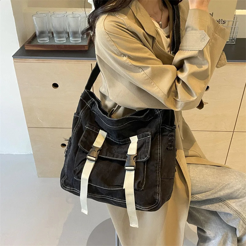Large capacity denim messenger bag womens cross body bag student shoulder handbag 250411