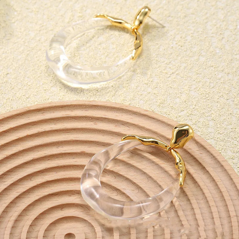 Fashionable and high-quality transparent womens ring drop earrings and jewelry 250409