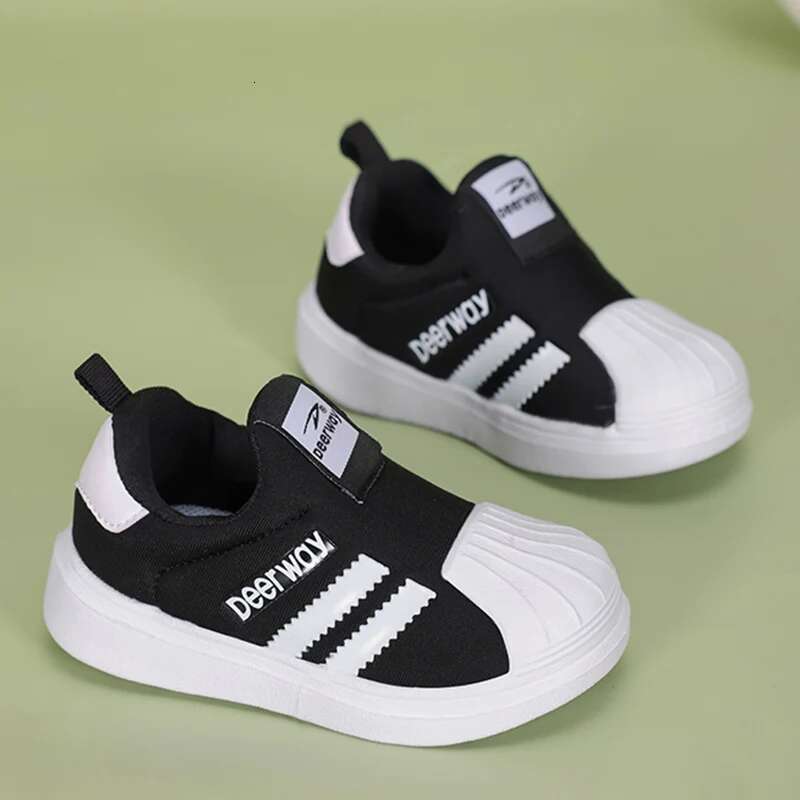 2025 New Children's Sports Shoes Casual Men's and Girls' Board Shoes Breathable Soft Bottom Designer Fashion Sports Shoes