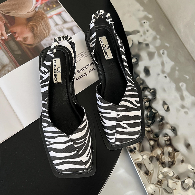 free Shipping Designer Slipper Baotou cool single shoes Square toe shoes One foot sandals Wearing women's travel shoes outside