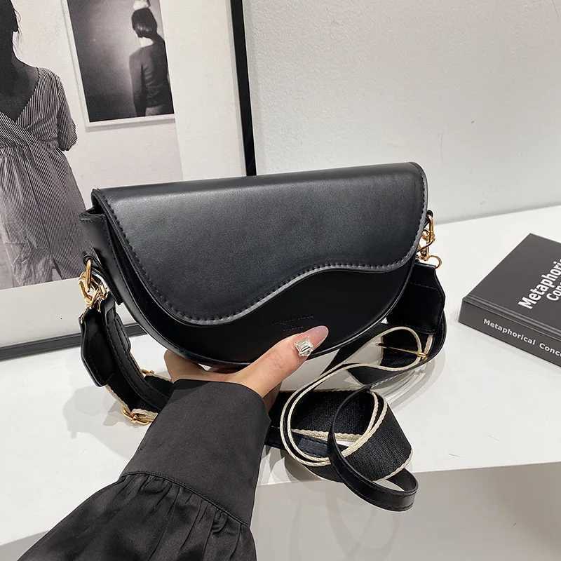 Crossbody Bag for Women Shoulder Bags Simple Casual Armpit Bag Fashionable Trendy Purse and Handbags Designer Bags T2511112