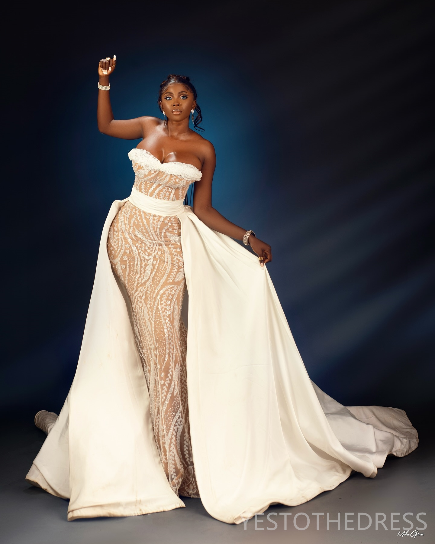 2025 Plus Size Ivory Prom Dress Detachable Train Mermaid Prom Dresses Evening Formal Gowns For Special Occasions Beaded Birthday Second Reception Gown