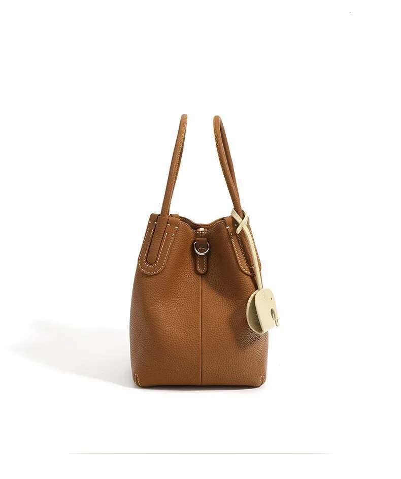 New Design Chic Basket Bucket Shopper Tote Small T Cowhide Leather Women Handbag With Elephant Deco Ladies Shoulder Bag