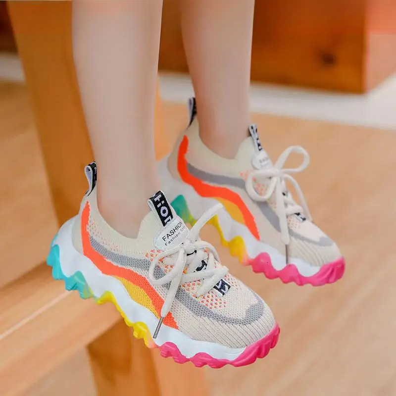 2025 Summer New Children's Rainbow Knitted Sports Tennis Shoes Designer Fashion Sports Shoes