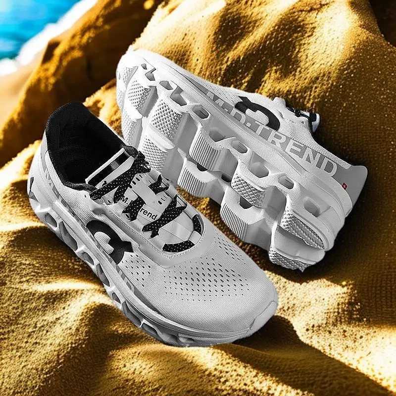 New outdoor sports shoes for men and wen casual fashion Breathable running shoes Breathable couple shoes Z250411
