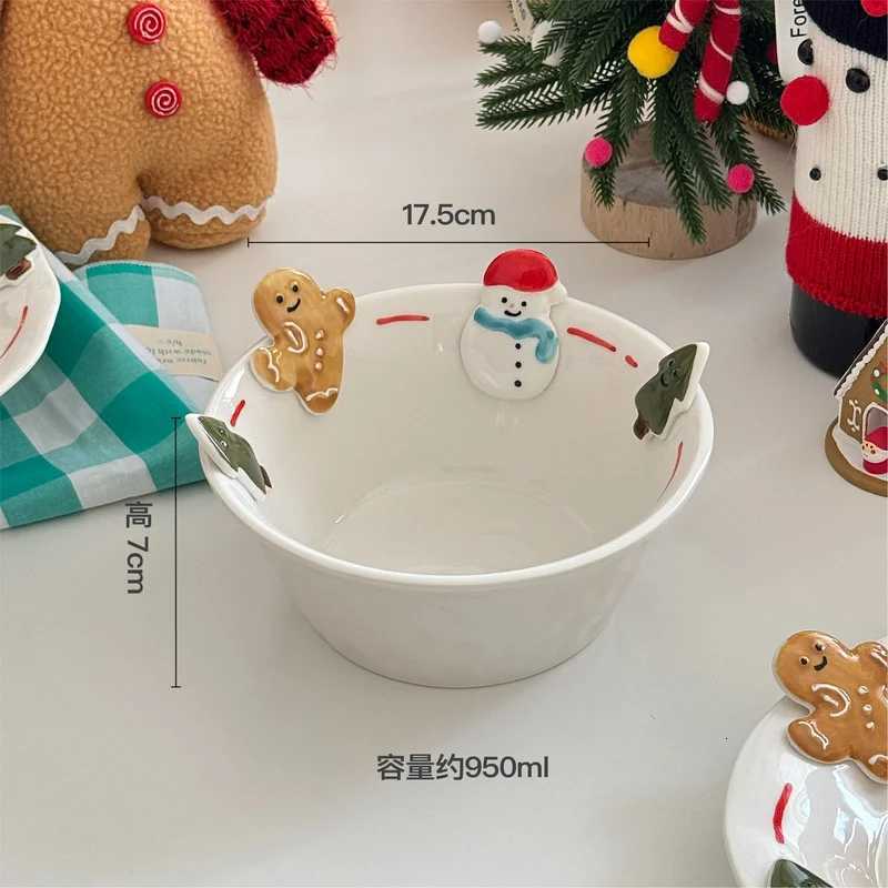 Christmas Cute Three-Dimensional Gingerbread Man Ceramic Mug With Spoon Creative Christmas Water Cup Gift Niche Breakfast Coffee Cup Y251112