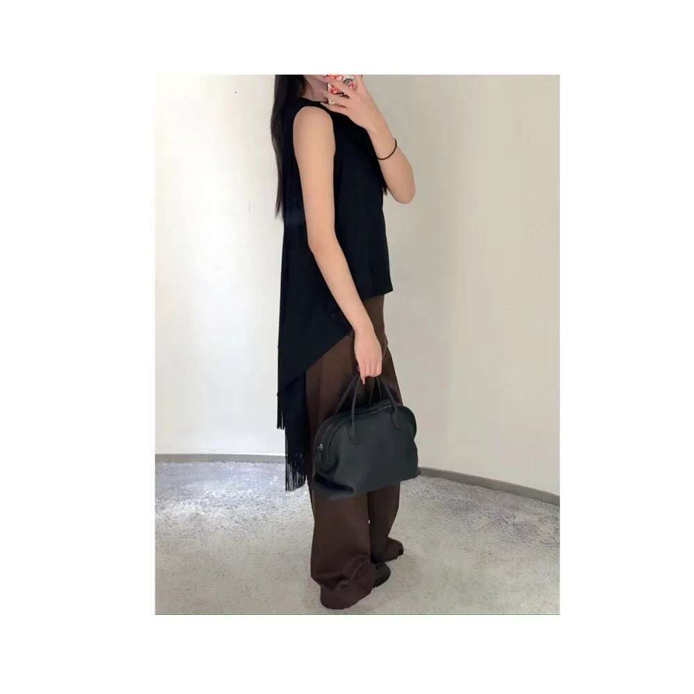 Designer Bag VOAETEC 2025 Simple Soft First Layer Cowhide High Texture Large Capacity Leather Tote Commuter Portable Shell Women's Bag