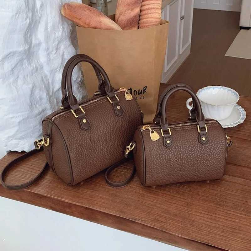 Fashionable Popular Womens Tote Bag Leather Shoulder Crossbody Luxury Brand Famous Designer Elegant LadiesW251111