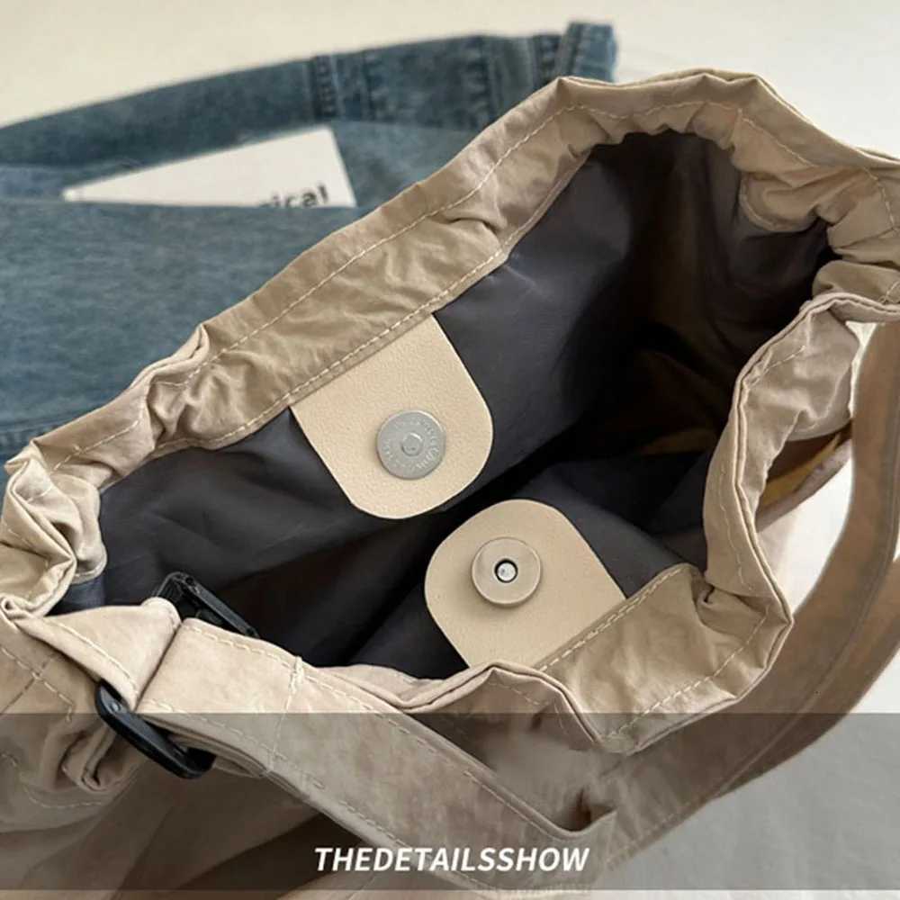 Women Canvas Crossbody Bags Large Capacity Shoulder Bags For Teenager Messenger Bag Student drawstring School Bags Woman PacketT2511112