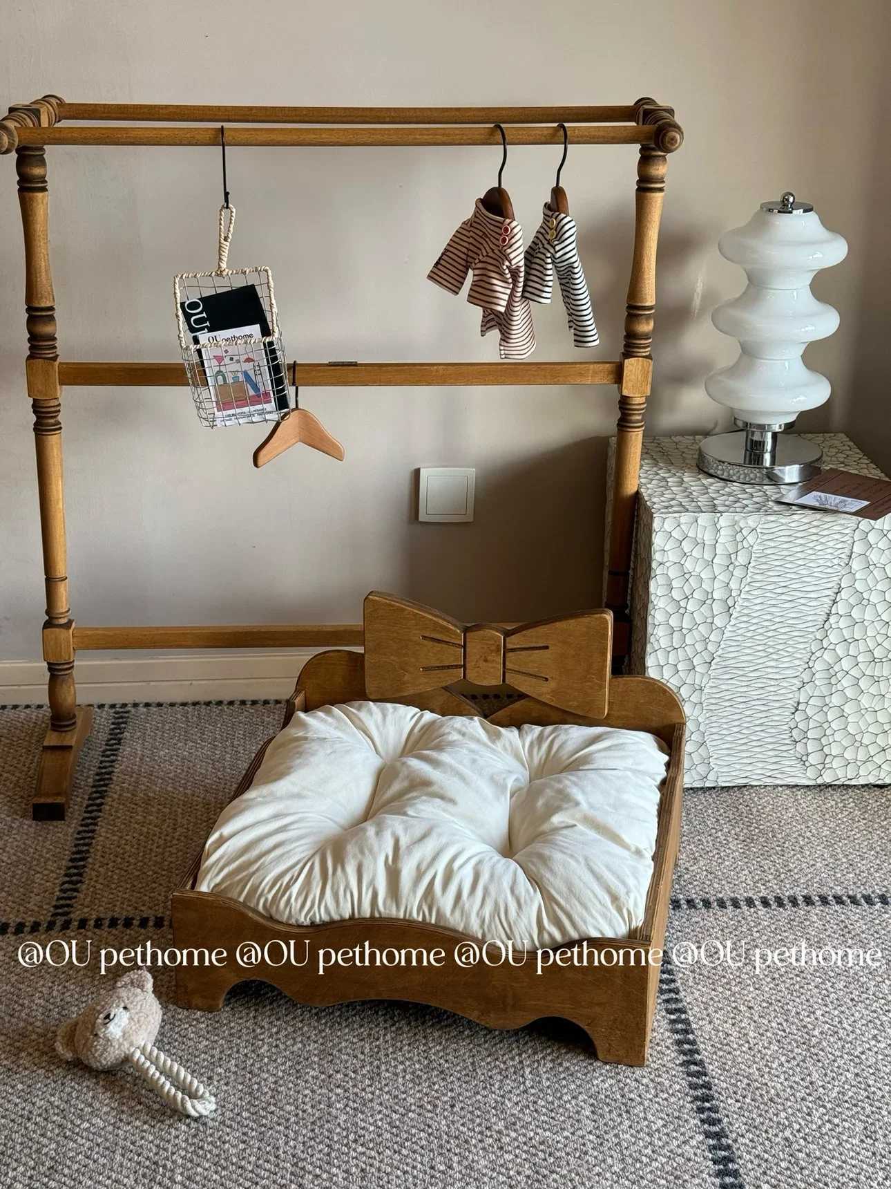 Solid wood pet nest Fu in front of you bow cat and dog bed universal for all seasons off-road design moisture-proof X250412