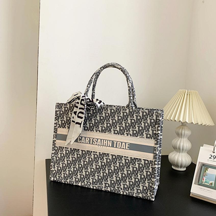 new hot Free shipping designer shoulder bag for women Tiny house Luxury summer new outdoor black gray Large capacity designer bag