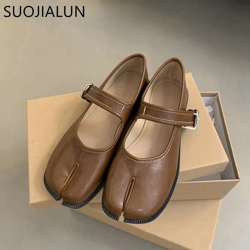 SUOJIALUN Autumn Women Fashion Split Toe Flat Heel Laofer Shallow Soft Leather Casual Outdoor Mary Jane Shoes