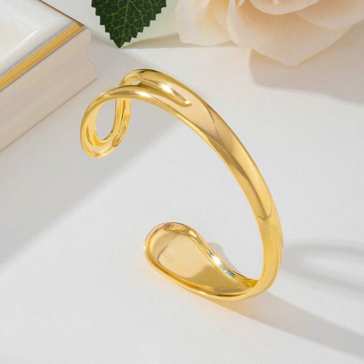 Stainless Steel Bracelet New Novelty Creative Chic irregular Carving Engraved Bracelet For Women Jewelry exquisite party giftsC250411