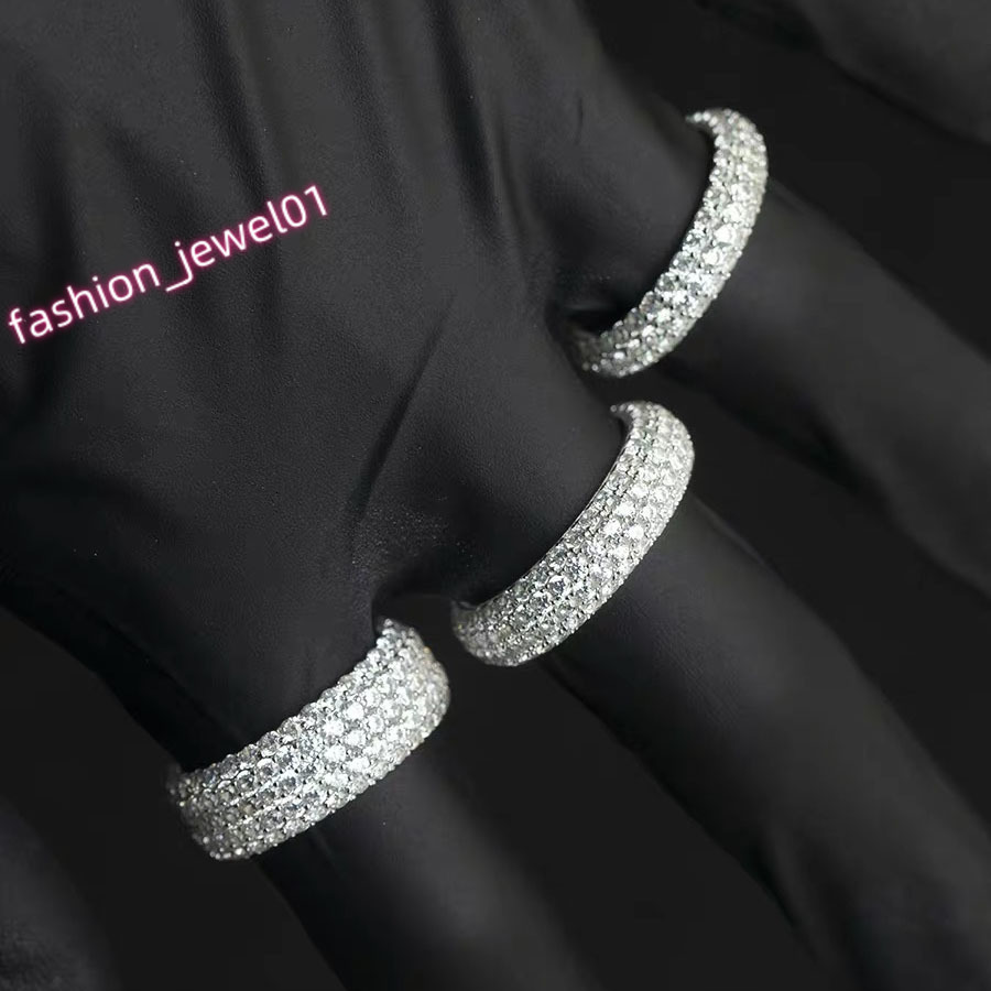Fashion Design 925 Solid Silver With Iced Out GRA Round Moissanite Diamond for Mens Hiphop Ring