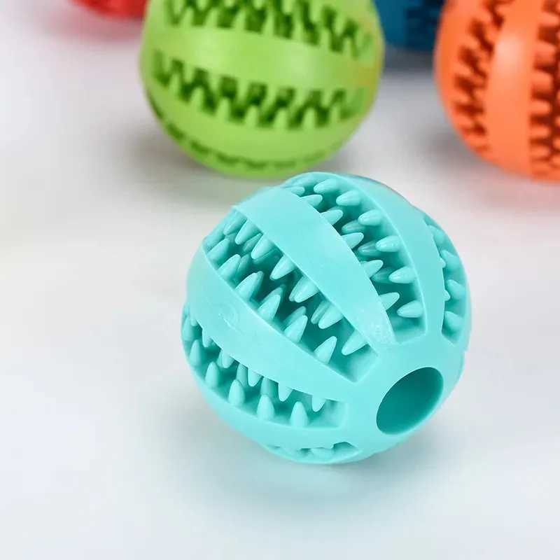 Natural rubber pet dog toy dog chew toy tooth cleaning and treatment ball super hard interactive elastic ball 5cm used for pet products Z250412