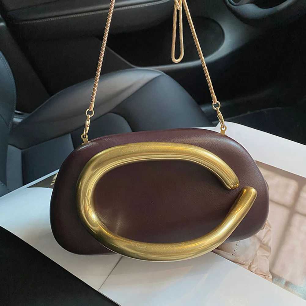 Women Vintage Crossbody Bag with Chain Versatile Sling Bag Elegant Evening Bag Shopping Travel Party Phone BagW251112