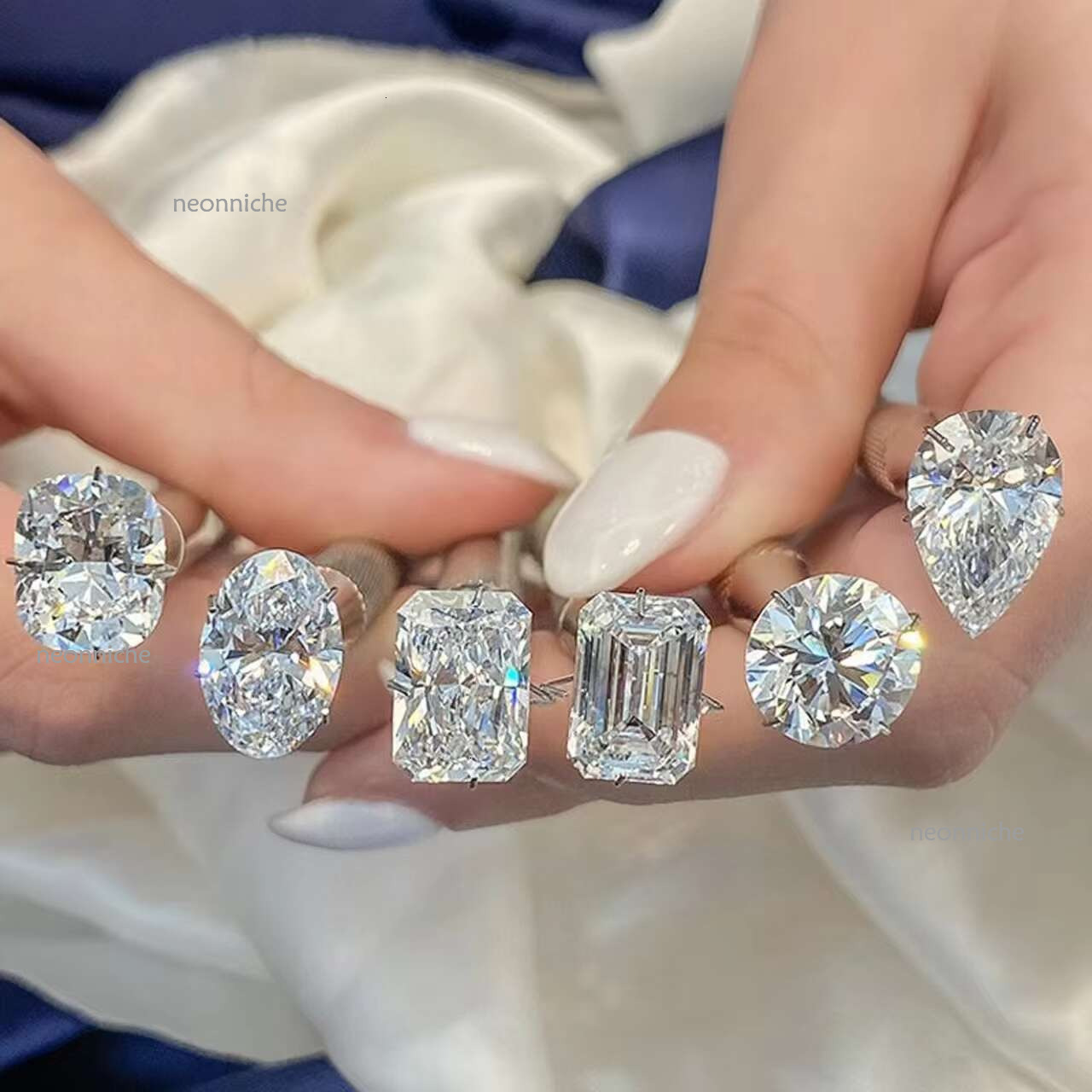 Loose Moissanite 1Carat D Color 6.5mm Diameter VVS1 Clear Eent Cut 6A Quality White GRA Certificate DIY Jewelry