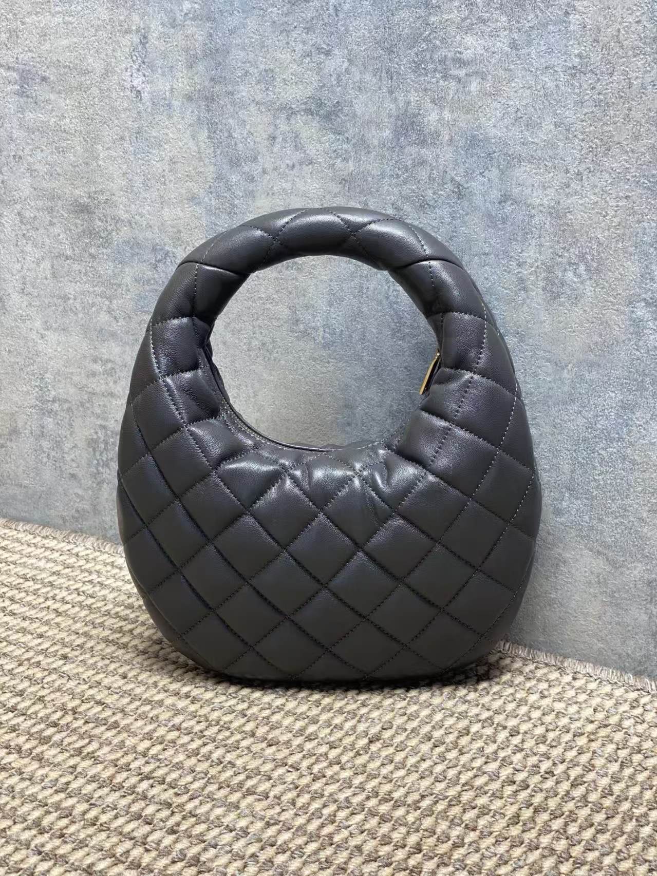 ICARE BABY Elegant Quilted Hobo Bag Multi-Color Fashion Designer Handbag, Stylish Luxury Bag Collectionwith Optional Matching Card Holder