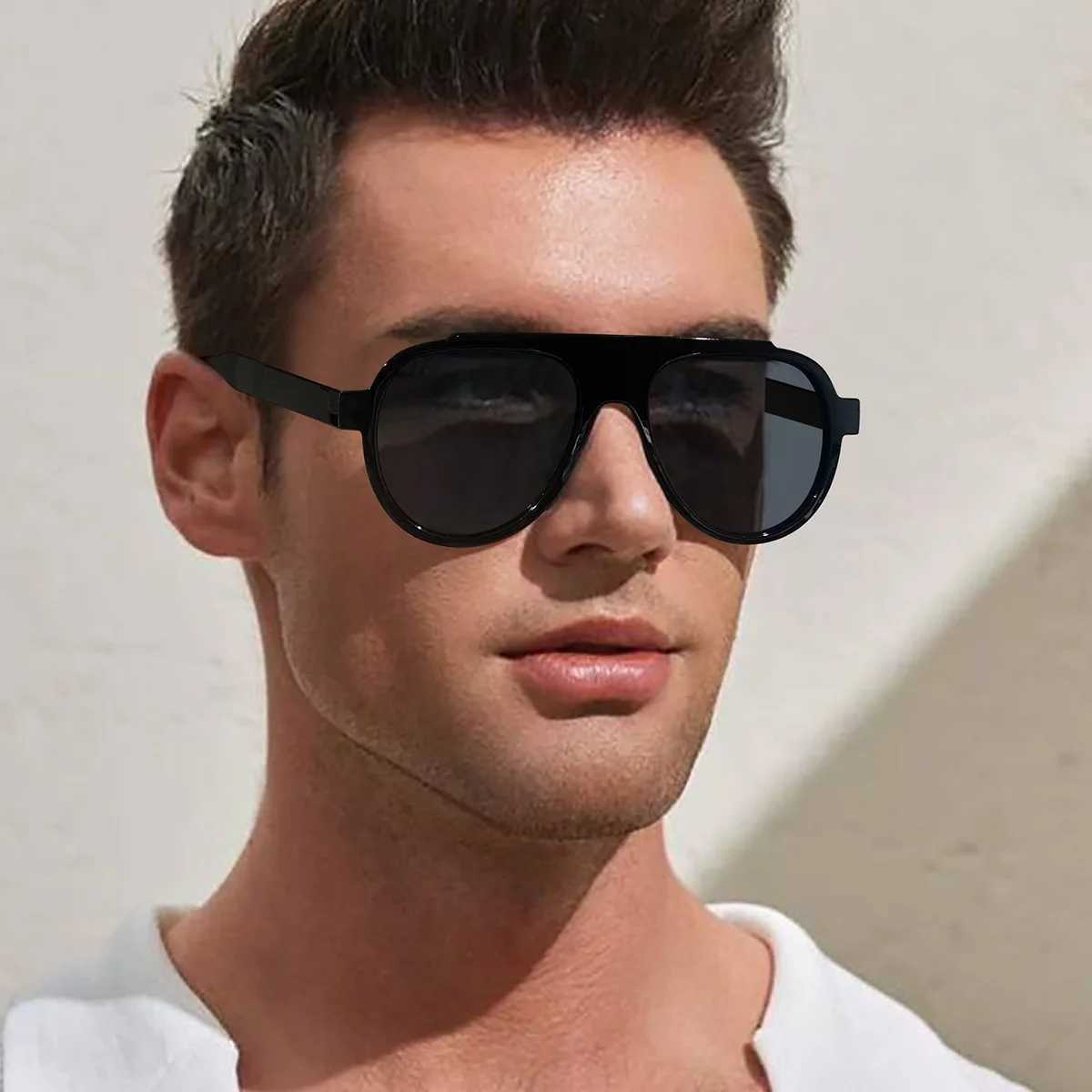 Vintage Brand Designer Oversized Pilot Sunglasses Women For Men Fashion Popular Big Frame Luxury Sun Glasses Punk Eyewear UV400C250411
