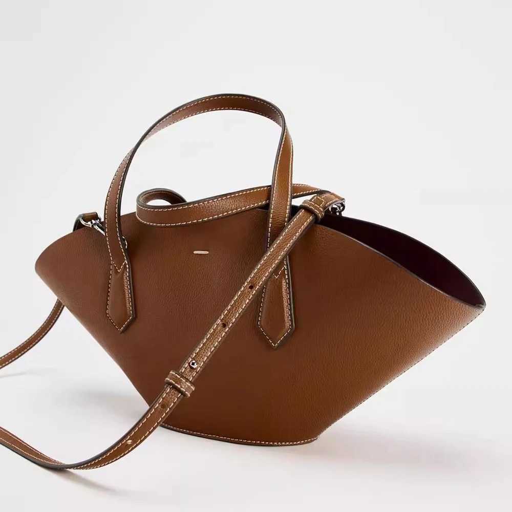 FI Designer Bucket Bag PU Leather Womens Handbag Large Shoulder Cross Body Bag Half Mo Basket Bag 2024 HandbagXJ250412