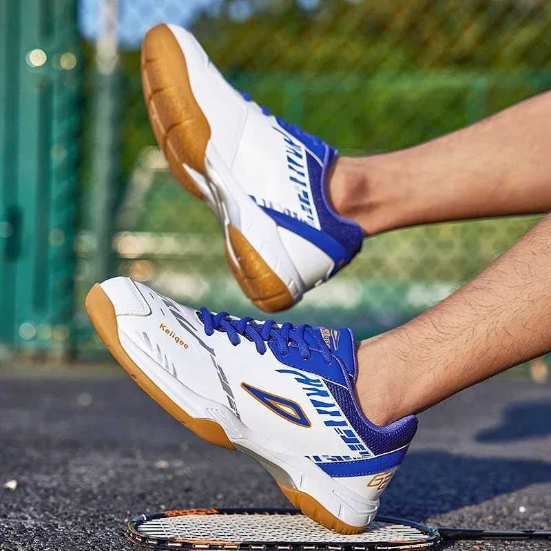 New Tennis Shoes Mens Badminton Sneakers Light Table Tennis Footwears Luxury Gym Sneakers M training running shoes for man Z250411