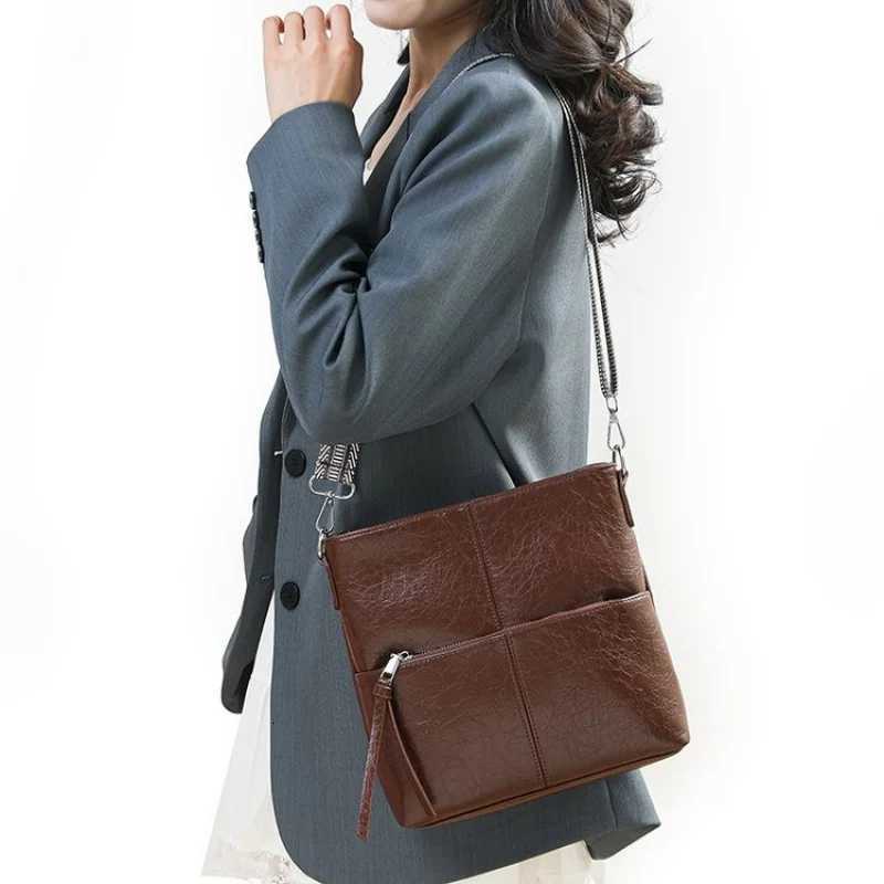 Luxury Ladies Hand Bag With Paris Inspired Details And Premium Leather For Daily OutingsW251111