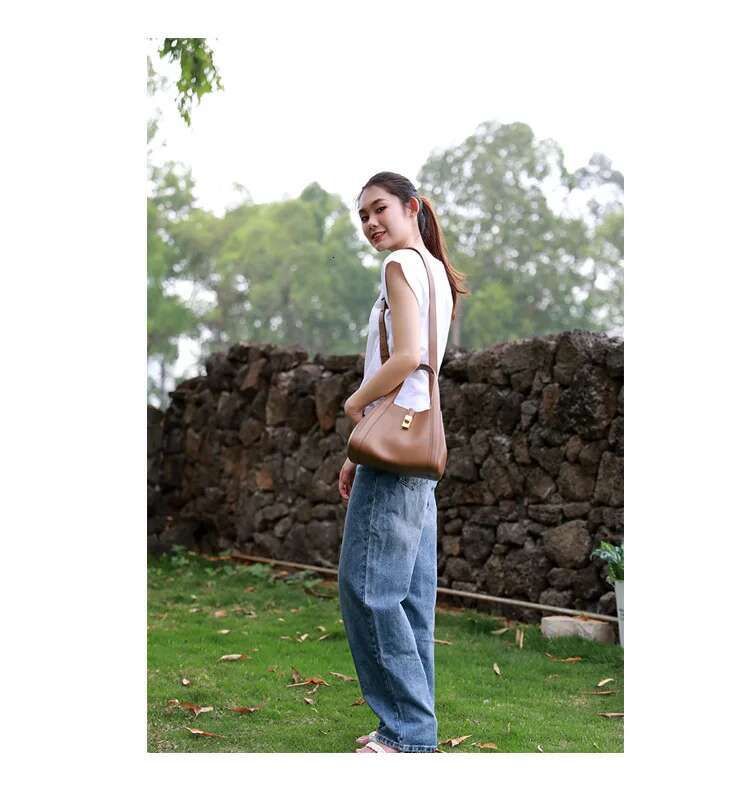 Vegetable Basket Genuine Leather Wing High-End Texture Portable Shoulder Crossbody Tote Bag For Women Woman Bags 2025