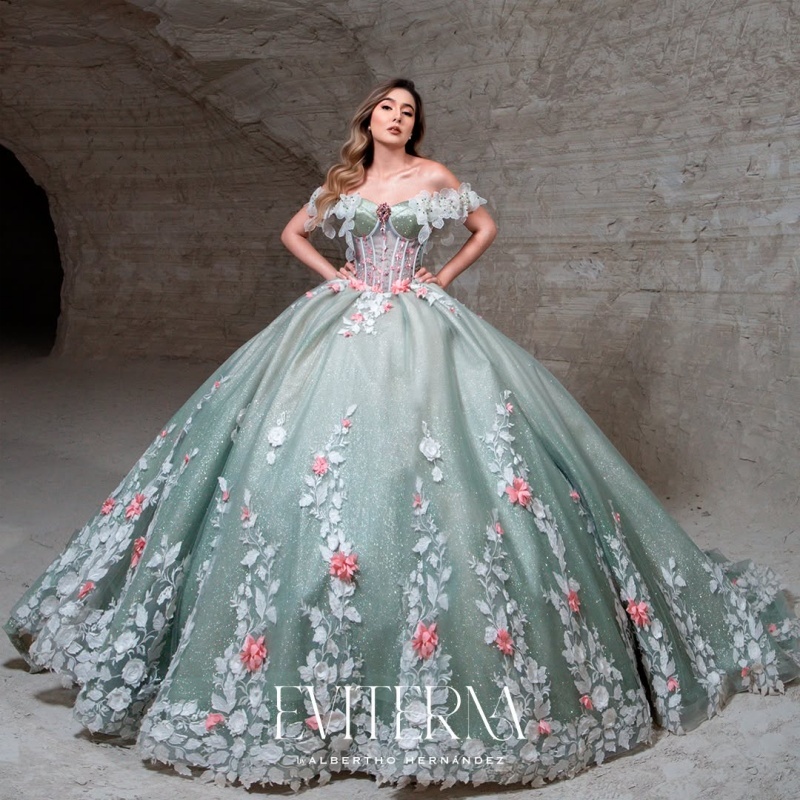 Mint Green Shiny Princess Quinceanera Dresses Off Shoulder Beads Applique Flower Tull Sweet 16 Dress Ball Gown Vestidos 15 Anos