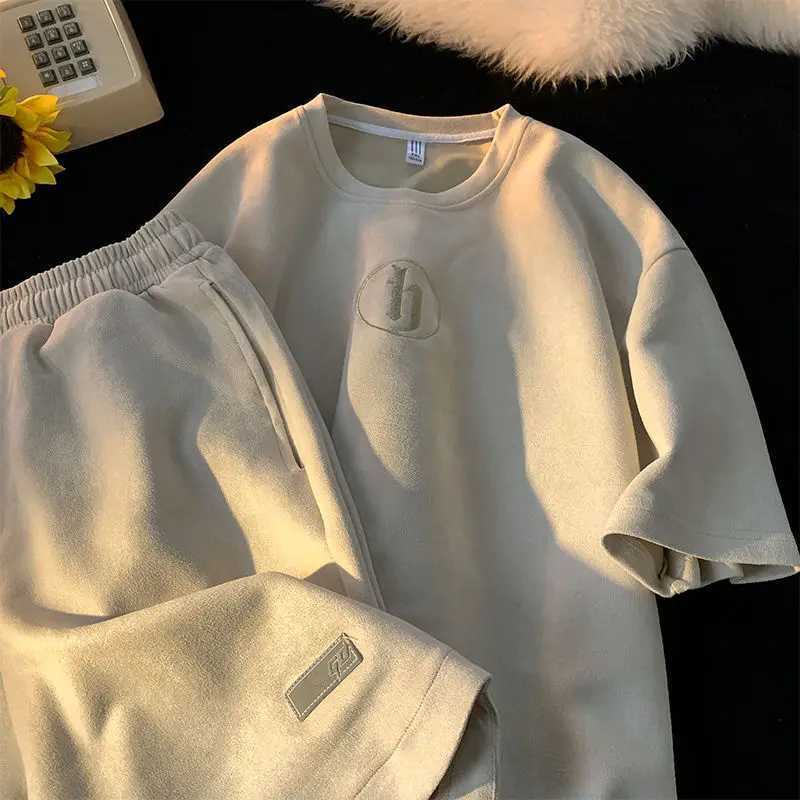 Gmiixder Simple Sports Set Mens 2023 Summer New Trend Handsome Short sleeved T-shirt and Short sleeved Hip Hop Complete Track SetXJ250412