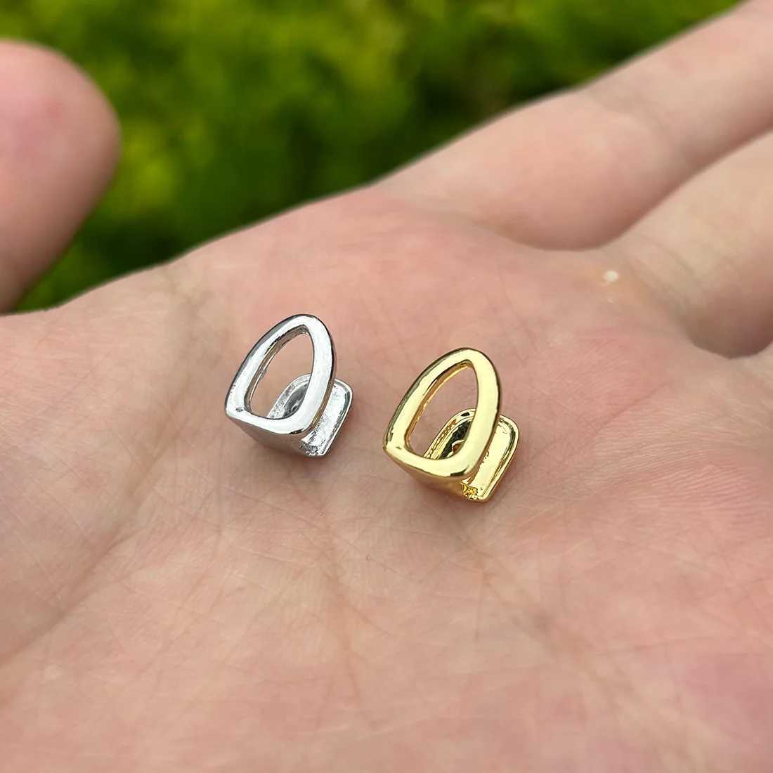YONGX Gold Silver Monochrome Hollow Teeth Grilz Bracket Punk Smooth Teeth Hat Womens Jewelry Gift Role Play W250412
