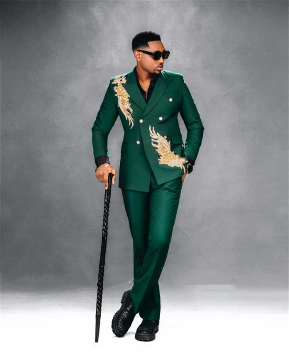 Handsome Appliques Wedding Tuxedos 2 Piece Set Jacket Pants Double Breasted Men Suit Classic Fit Evening Suits Customized