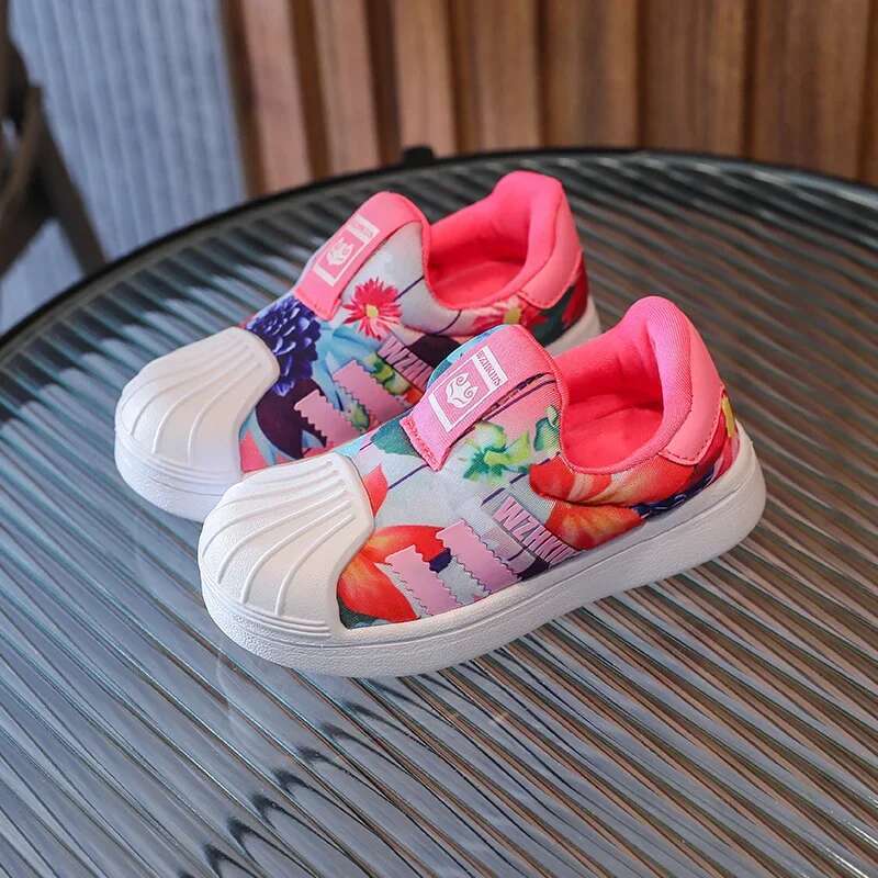 2025 Summer New Children's Board Soft Bottom Designer Fashion Children's Sports Shoes Casual Men's and Women's White Small Shoes