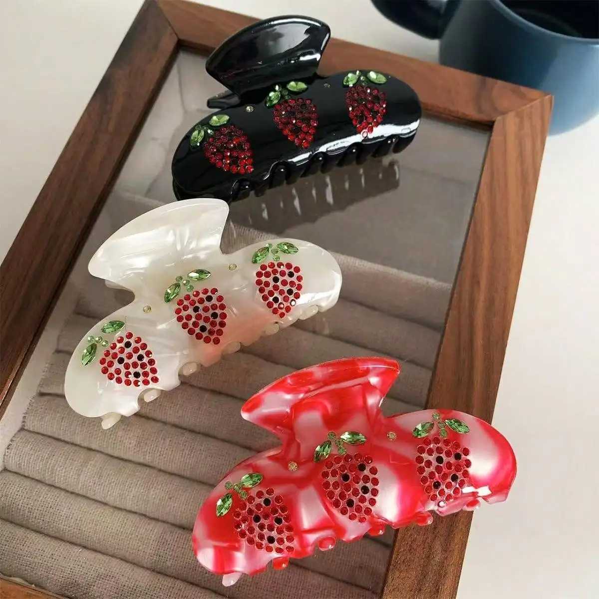1 piece of sweet water diamond acetate hair clip fresh fruit strawberry board hair clip Y2504012